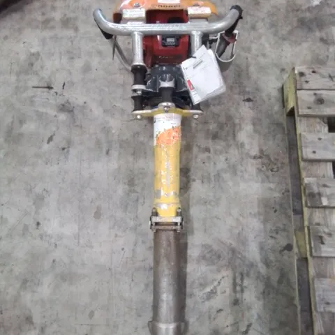 ROBEL 62.05 2 STROKE VERTICAL TAMPER - RAILWAY MAINTENANCE TOOL