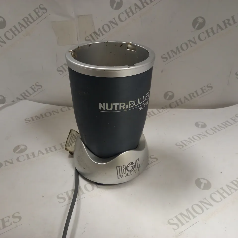 NUTRIBULLET 600 SERIES - NUTRIENT EXTRACTOR HIGH SPEED BLENDER - 600 W - GRAPHITE
