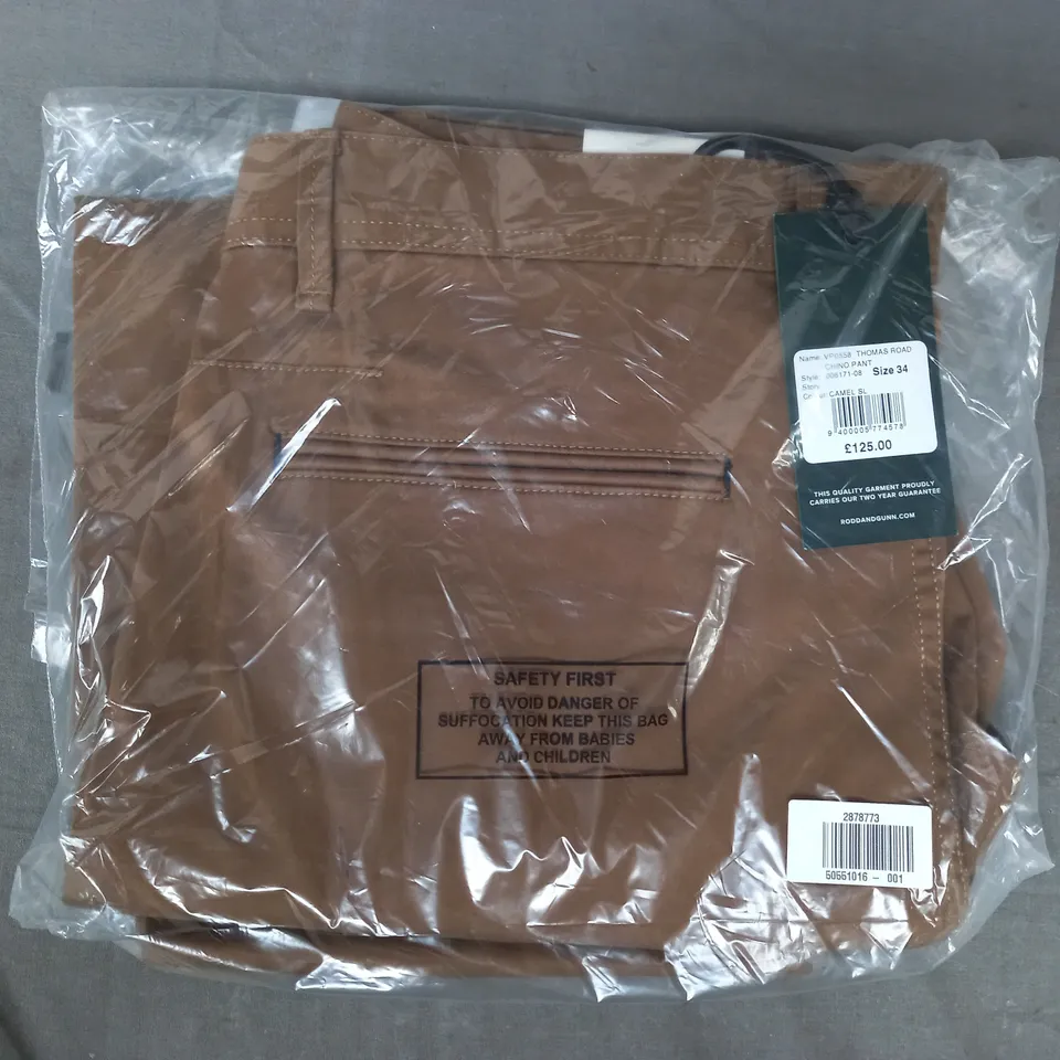 RODD & GUNN THOMAS ROAD CHINO PANTS IN CAMEL SIZE 34/30