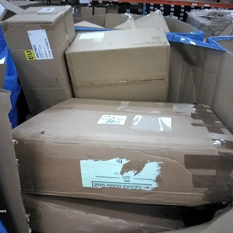 PALLET OF ASSORTED ITEMS TO INCLUDE  5 IN 1 KIDS PLAY TENT,  STACKABLE BOXES , ROUND STOOL, VACUUM TUBE 