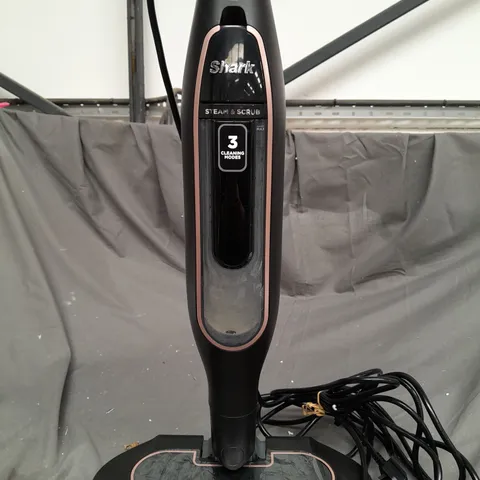 SHARK STEAM SCRUBBER WITH STEAM BLAST S7201 / COLLECTION ONLY