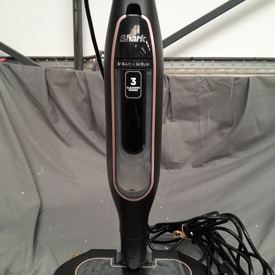 SHARK STEAM SCRUBBER WITH STEAM BLAST S7201 / COLLECTION ONLY 