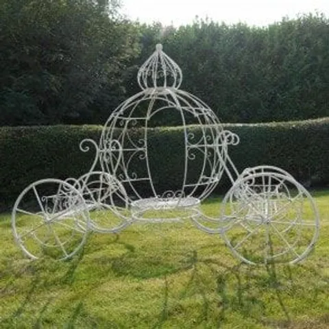 BRAND NEW HOMESDIRECT365 CINDERELLA CARRIAGE