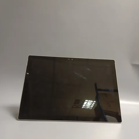 WINDOWS SURFACE PRO 4 
