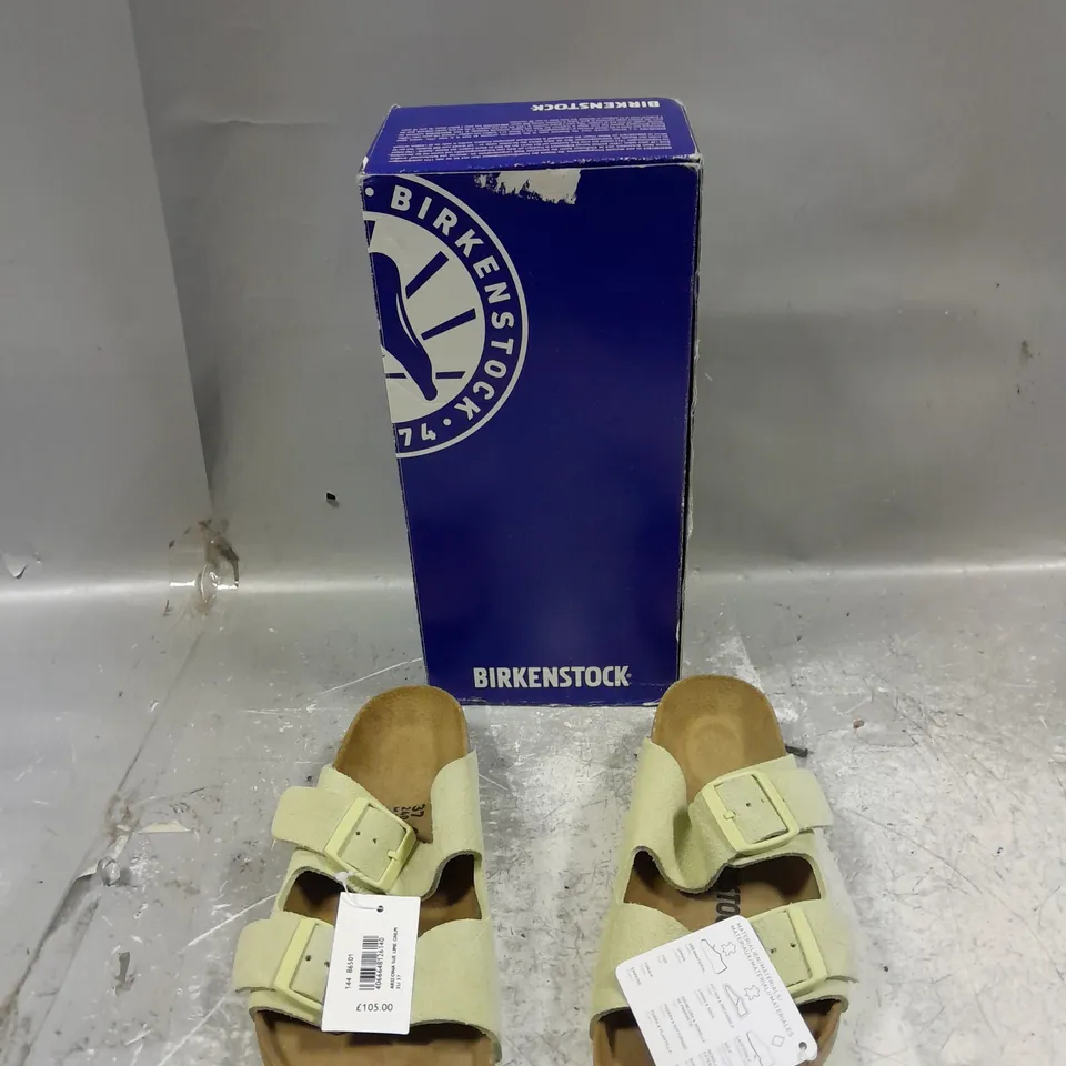 BOXED PAIR OF BIRKENSTOCK ARIZONA BS FADED LIME UK 4.5