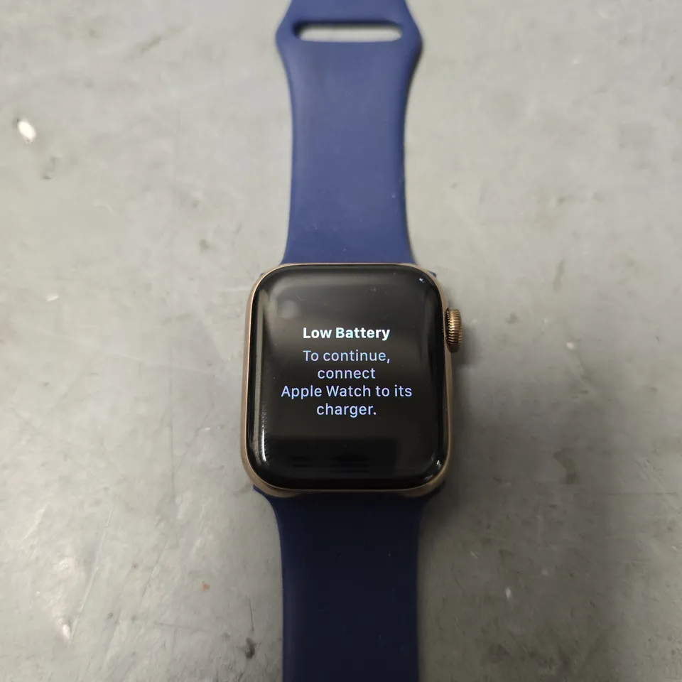 APPLE WATCH SERIES 5 