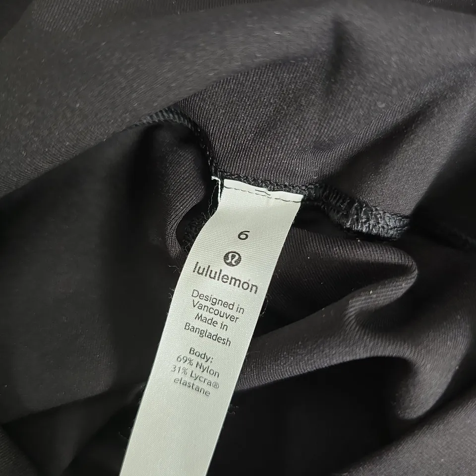 LULULEMON WOMEN'S LEGGINGS – (SIZE 6) – BLACK