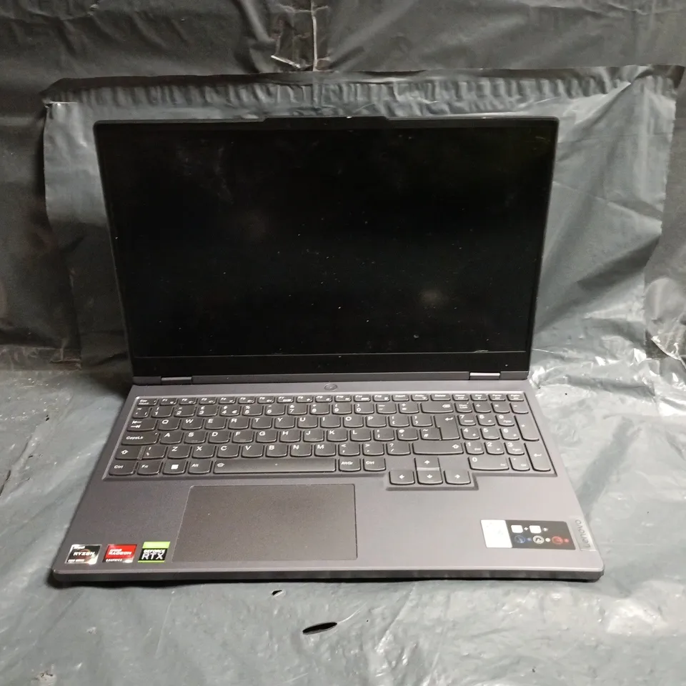LENOVO 5 15ARH7H LAPTOP