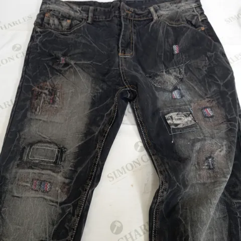 LEVI'S SUPER SKINNY 710 BLACK TROUSERS - 29W 34L