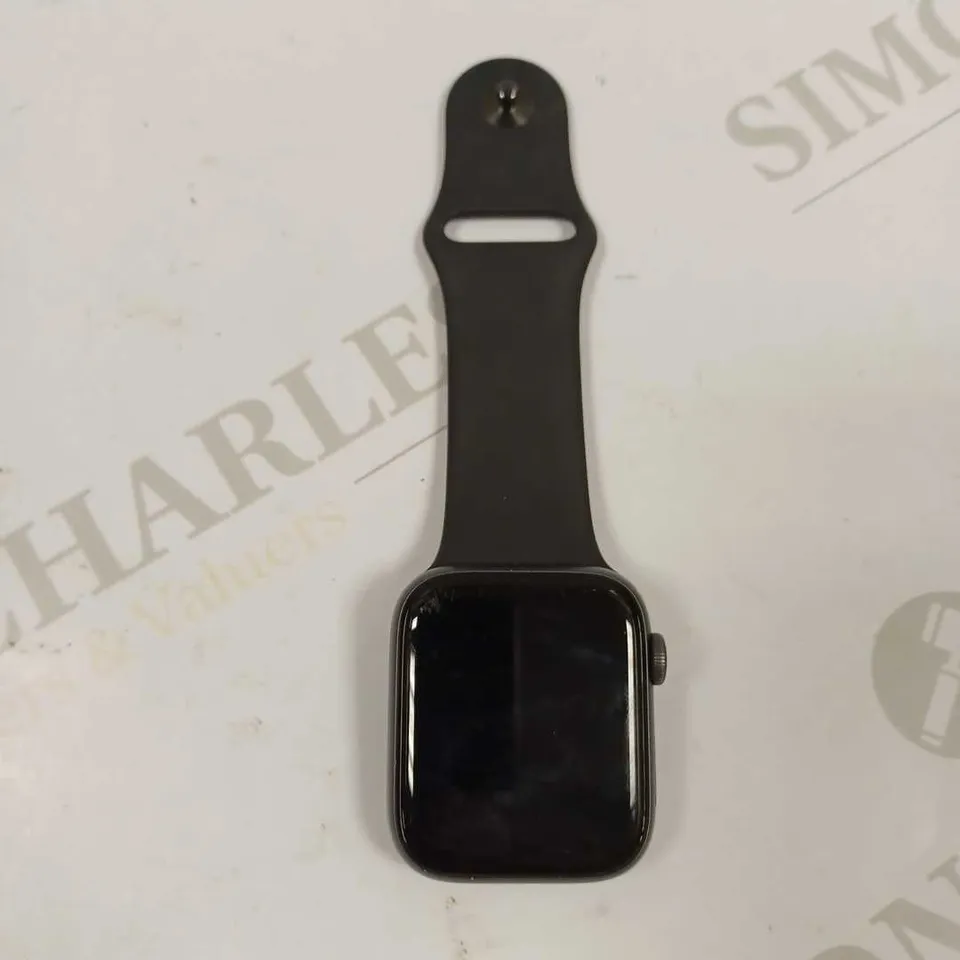 APPLE SERIES 4 SMARTWATCH GPS 44MM 