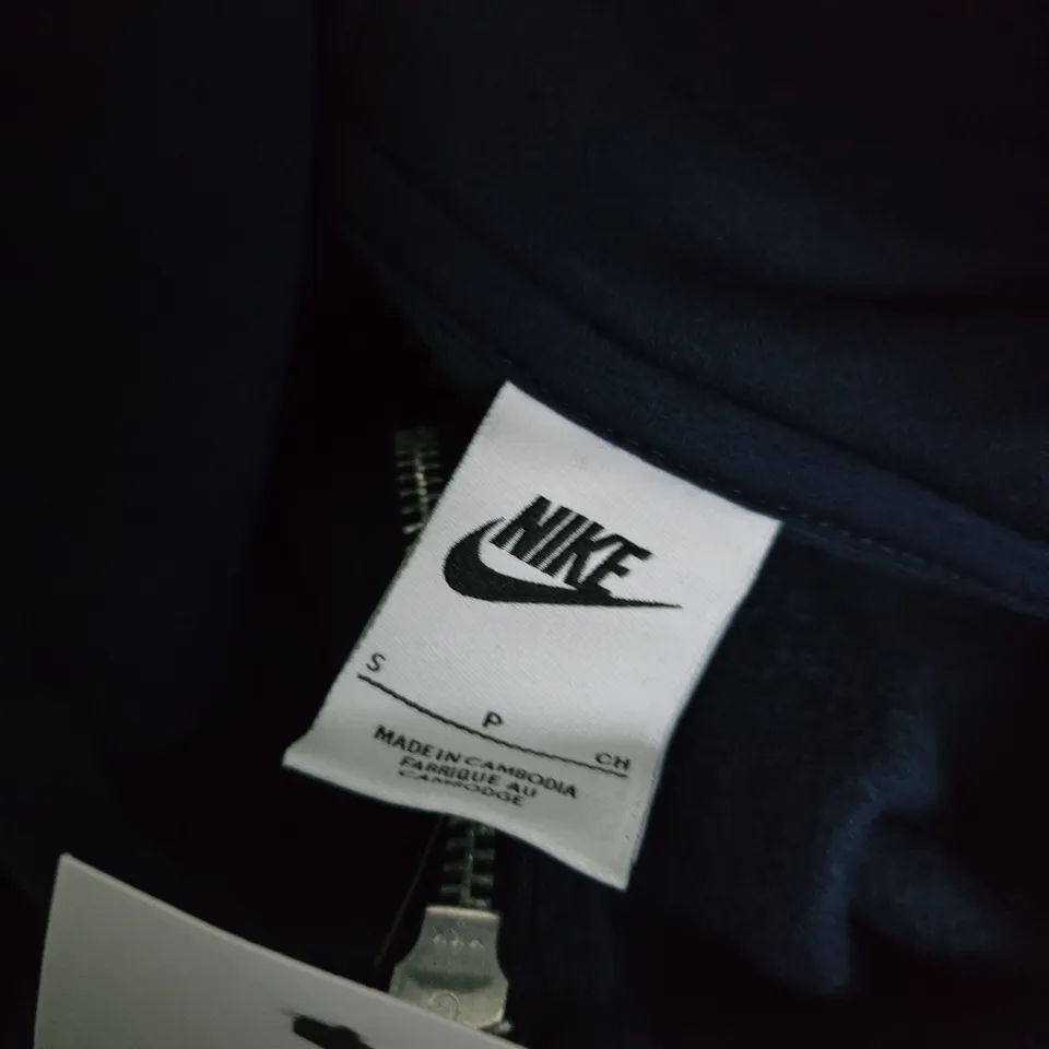 NIKE LONG SLEEVE ZIP HOODIE IN NAVY - SMALL