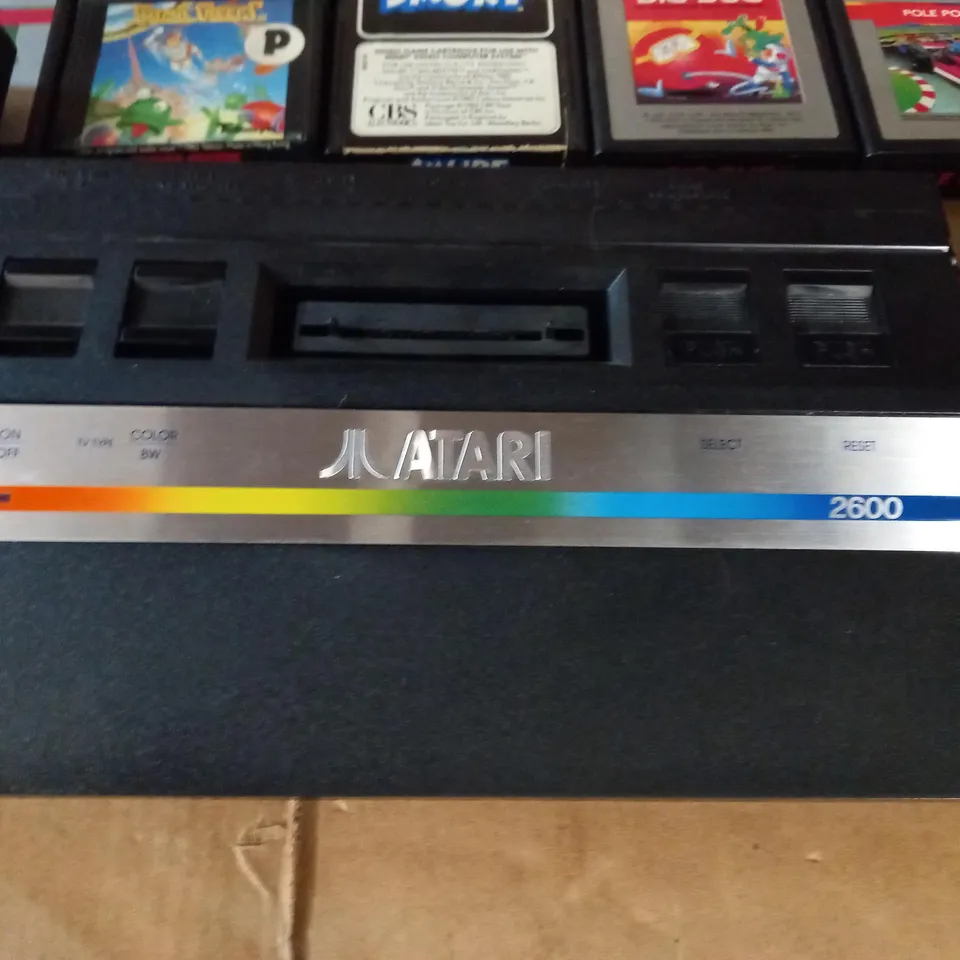 UNBOXED ATARI 2600 RETRO GAMES CONSOLE WITH 7 GAMES 