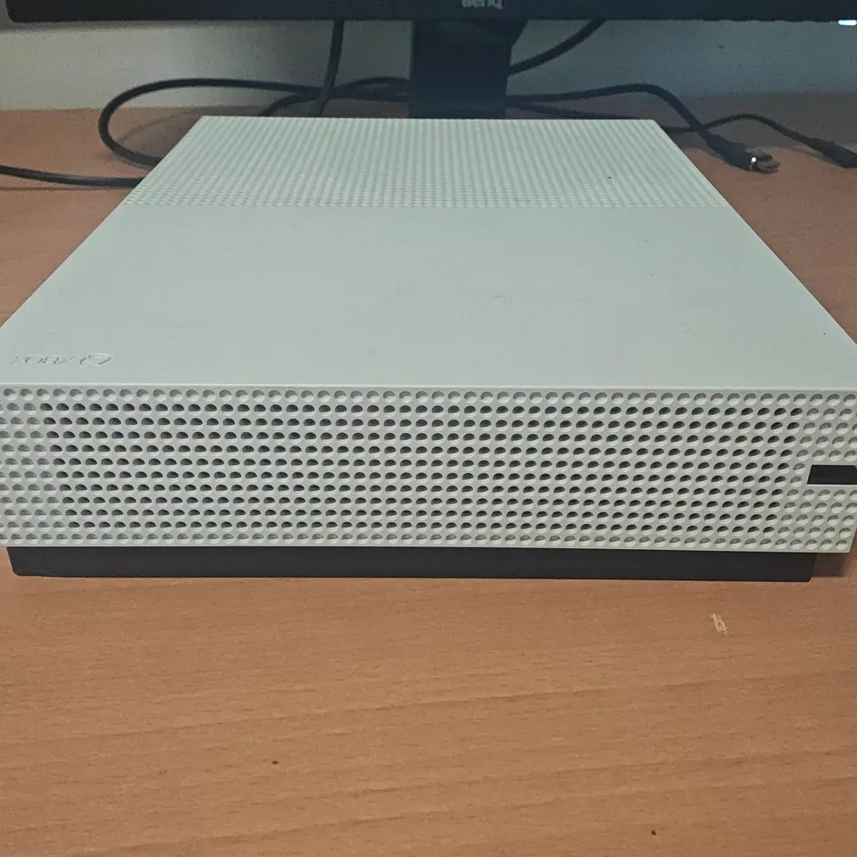 UNBOXED XBOX ONE S DISC EDITION CONSOLE - 1681