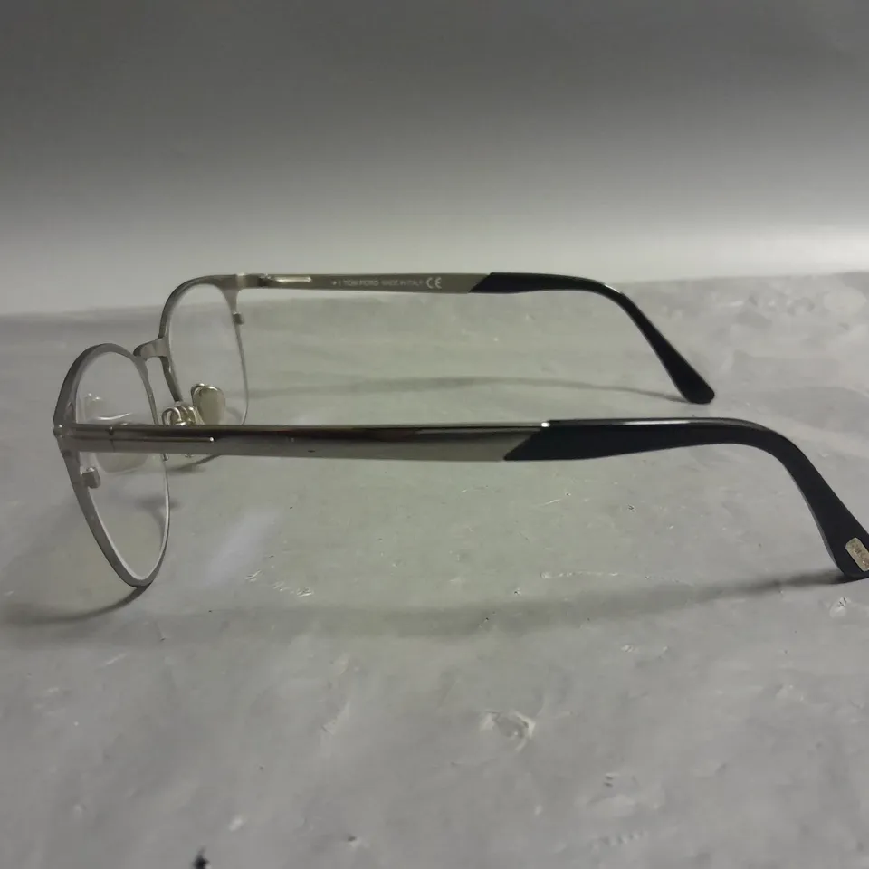 PAIR OF TOM FORD GLASSES - SILVER