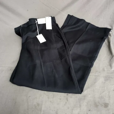 ABERCROMBIE & FITCH HIGH RISE WIDE LEG TROUSERS IN BLACK – WAIST 28 REGULAR