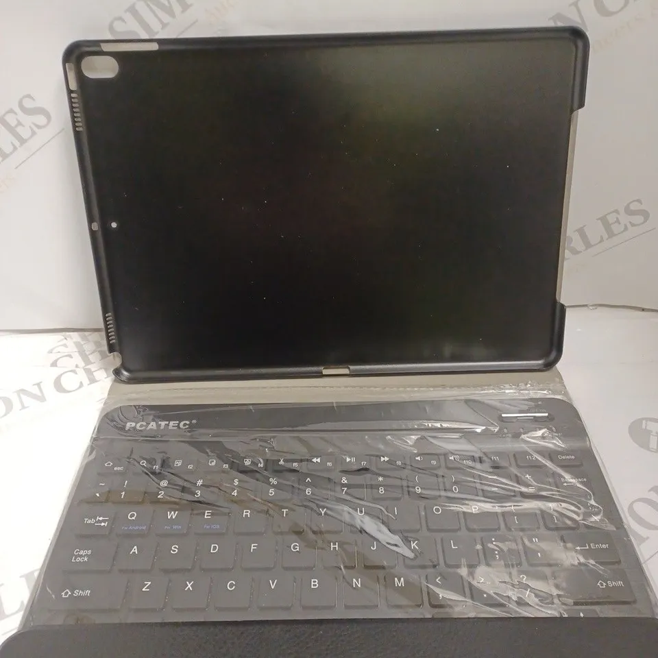 BOXED PCATEC BLUETOOTH KEYBOARD AND CASE 