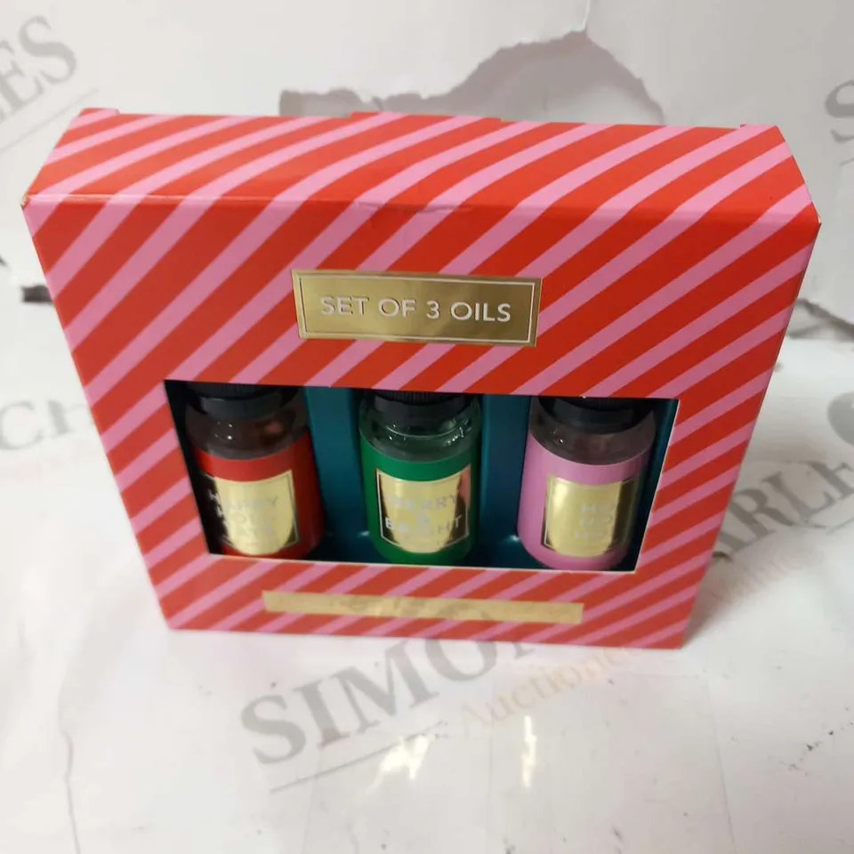 APPROXIMATELY EIGHT BRAND NEW SET OF 3 OILS(2 BOXES)