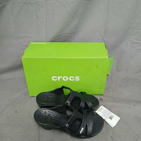 CROCS CYPRUS WEDGE HEEL SANDALS – BLACK, WOMEN’S UK 7 (EU 39-40)