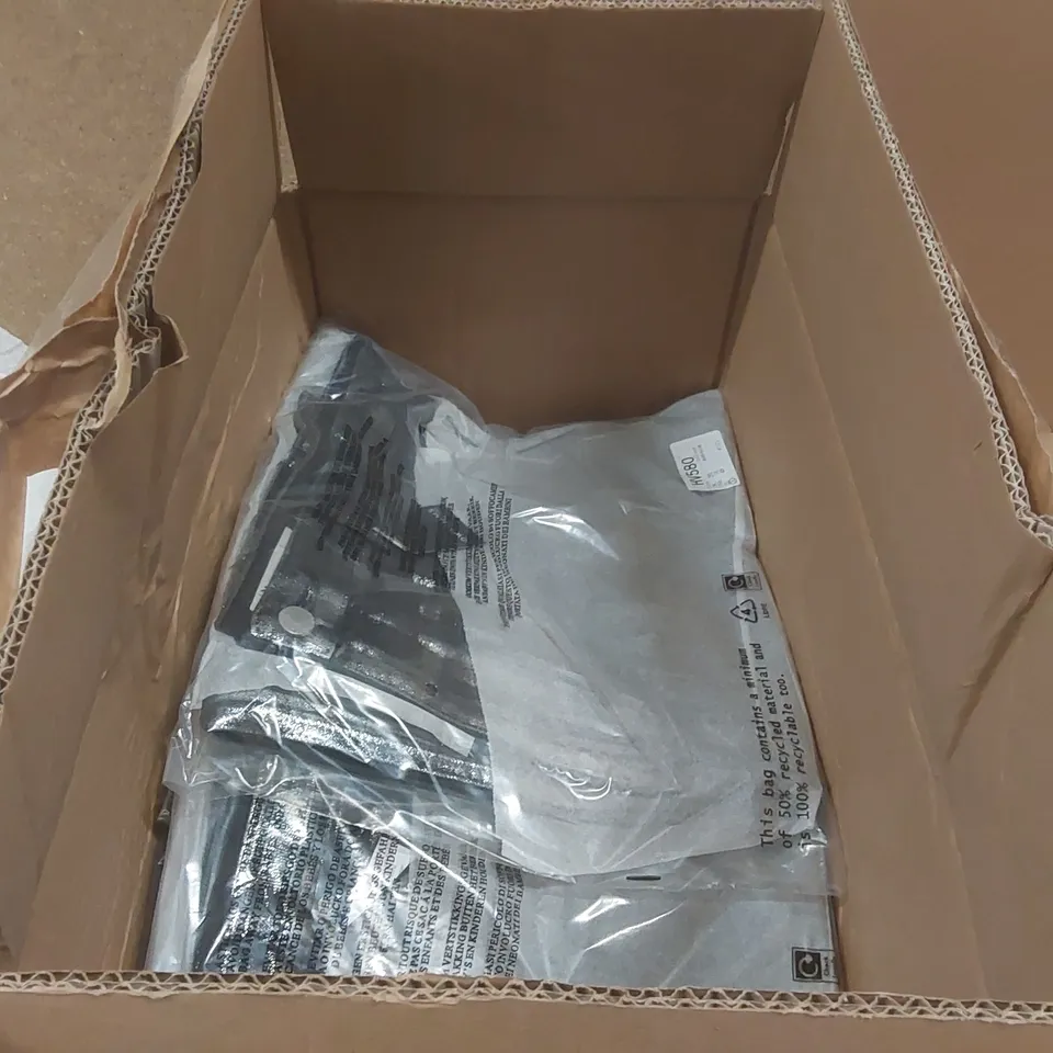 BOX CONTAINING APPROXIMATELY 9x BRAND NEW JD WILLIAMS METALIC SKIRTS - SIZE 20