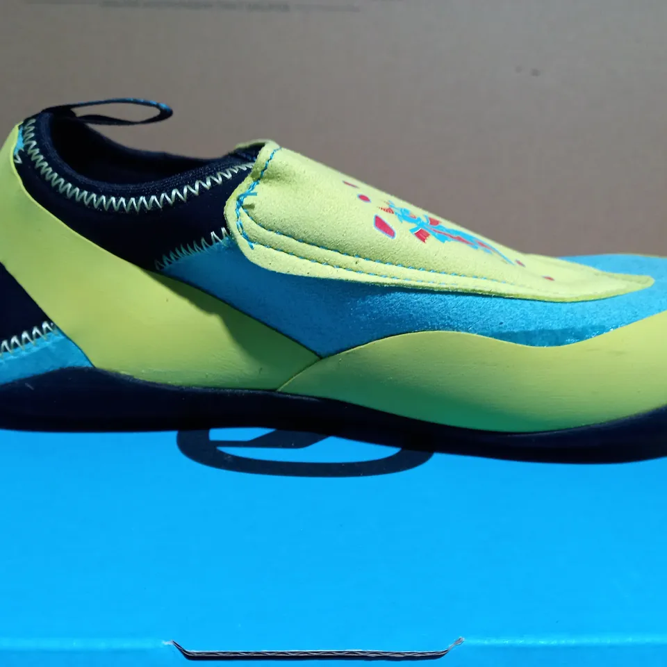 SCARPA 70045-003 PIKI J KIDS CLIMBING SHOES MALDIVE-YELLOW - SIZE 2.5