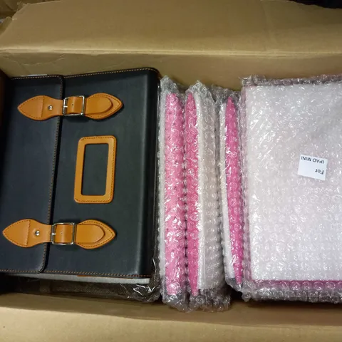 LOT OF APPROXIMATELY 25 ASSORTED TABLET CASES