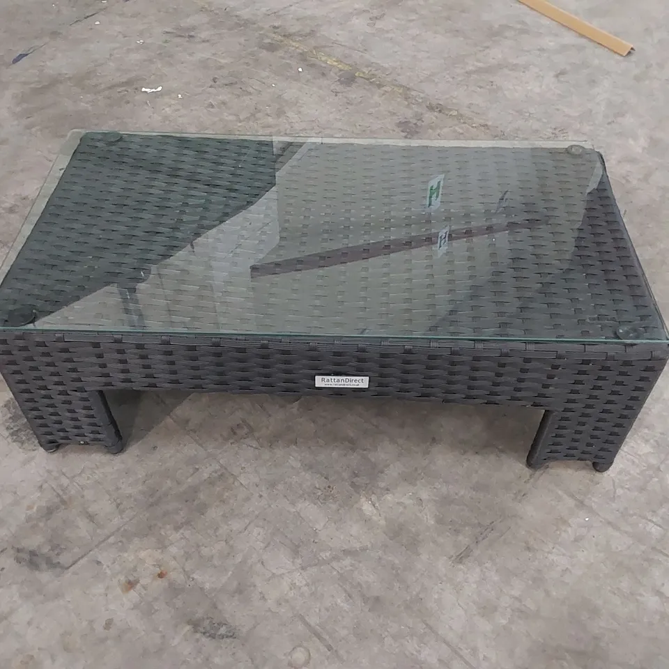 DESIGNER ROUND RATTAN SOFA WITH CANOPY AND SMALL TABLE 