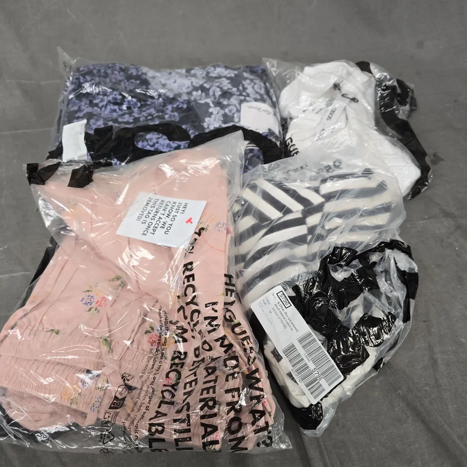 APPROXIMATELY 25 ASSORTED CLOTHING AND FASHION PRODUCTS IN VARIOUS STYLES AND SIZES - COLLECTION ONLY