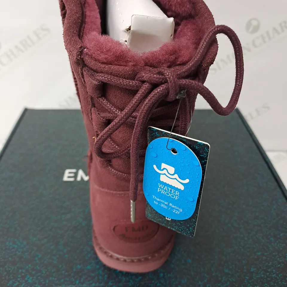 EMU BURGANDY BOOTS WATER PROOF SIZE 8