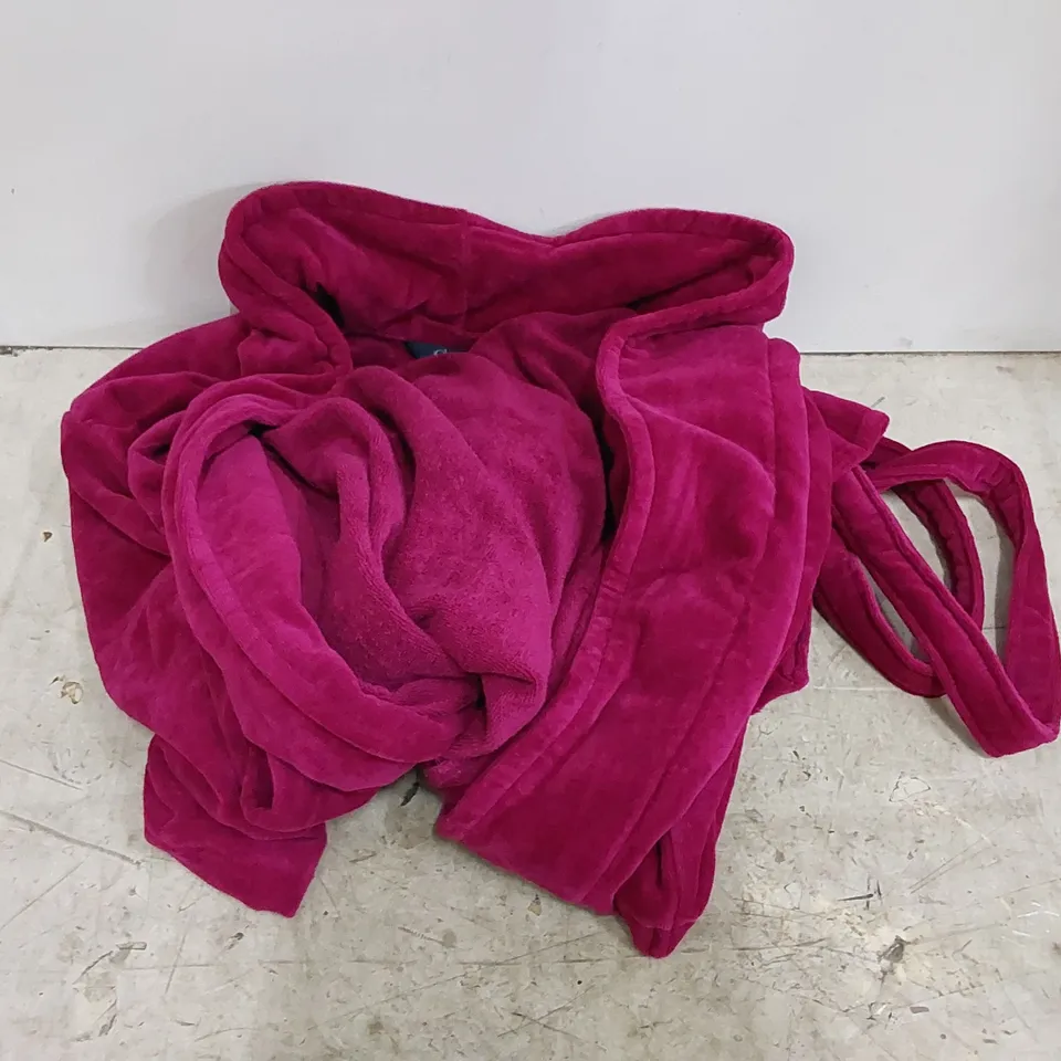 BOXED SUPREME 100% COTTON VELOUR ANKLE BATH ROBE - RASPBERRY // SIZE: LARGE 