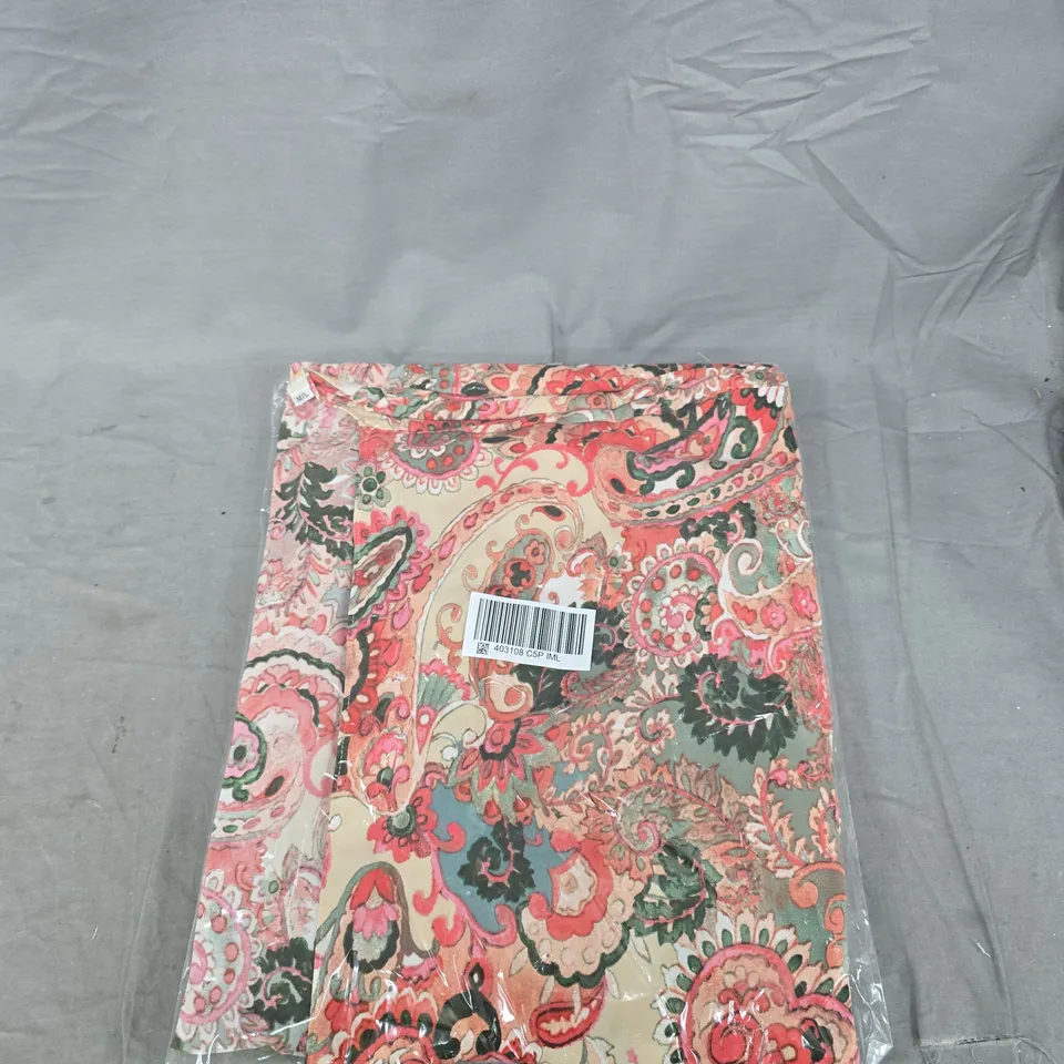 BOX OF APPROXIMATELY 70 KIMONO JACKETS