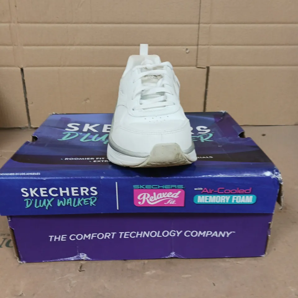 SKECHERS D'LUX WALKER LEATHER TRAINERS WHITE SIZE 5