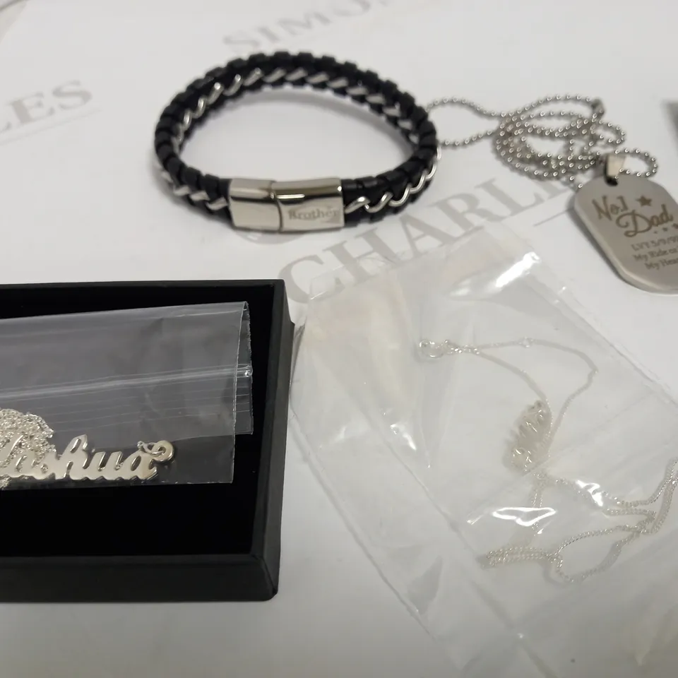 LOT OF 11 PERSONALISED JEWELLERY ITEMS RRP £331