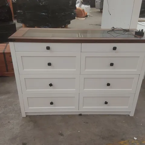 DESIGNER 4-DRAWER CABINET WITH CHARGING STATION