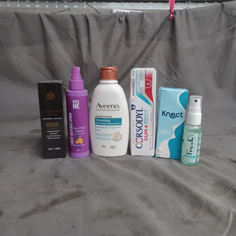 APPROXIMATEY 20 HEALTH AND BEAUTY PRODUCTS TO INCLUDE AVEENO CONDITIONER, GIVE ME HEAT DEFENCE SPRAY AND CORSODYL TOOTHPASTE