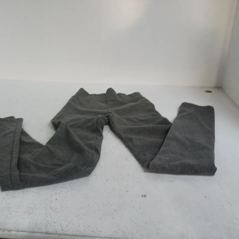 BERSHKA GREY JOGGER TROUSERS – EU S (US S, MEX 26)