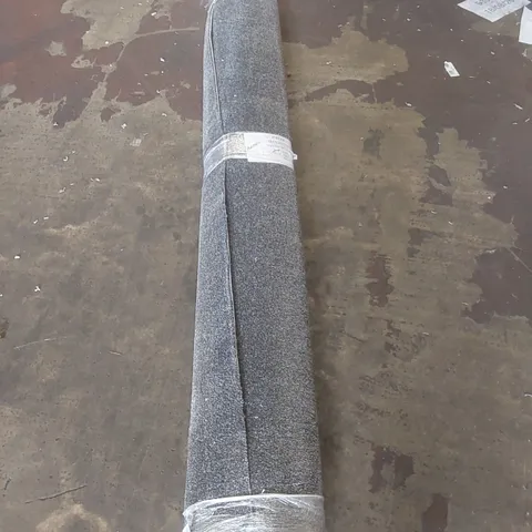 ROLL OF QUALITY MIGHTY TWIST CARBON CARPET - APPROXIMATELY 2.45 x 4m
