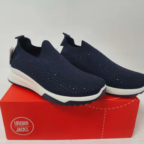 BOXED PAIR OF URBAN JACKS COCKTAIL NAVY KNIT SLIP-ON SNEAKERS – UK 5