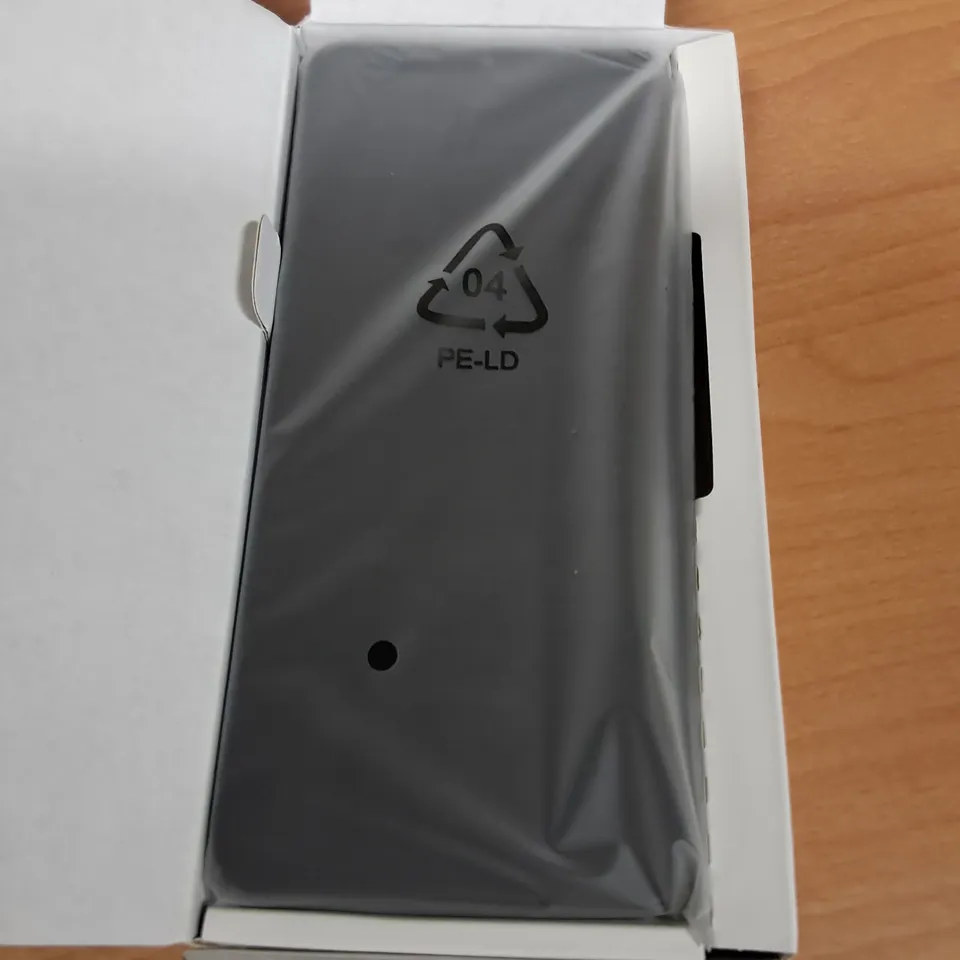 BOXED TCL 40 R5G IN STARLIGHT BLACK - T771K