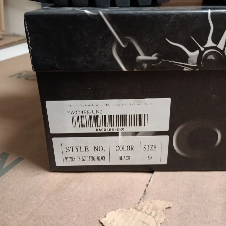 KOI BLACK LEATHER SHOES – HIDDEN IN SOLITUDE – UK 9 (STYLE KA00488-UK9)