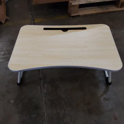 BOXED LAPTOP TRAY