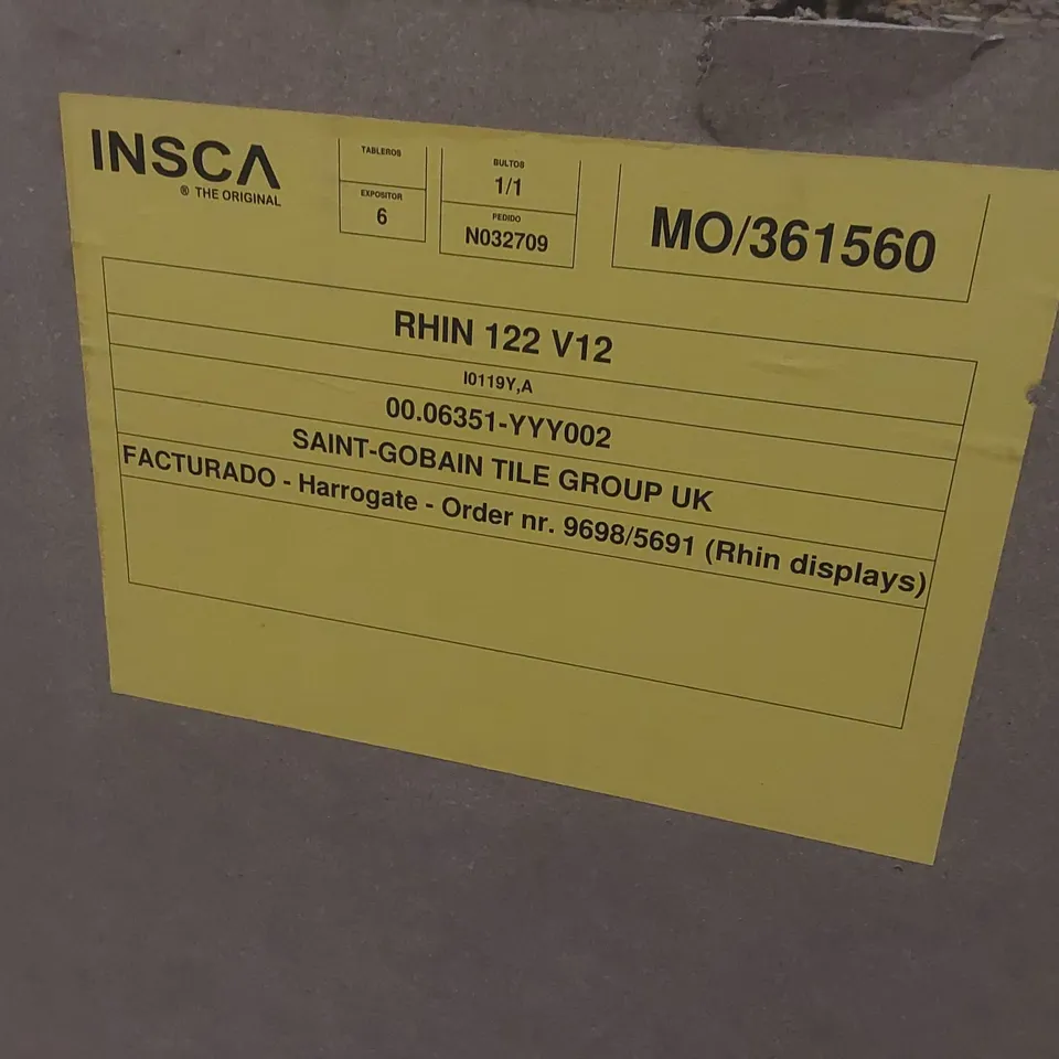 PALLET CONTAINING COMMERCIAL DISPLAY UNIT PARTS