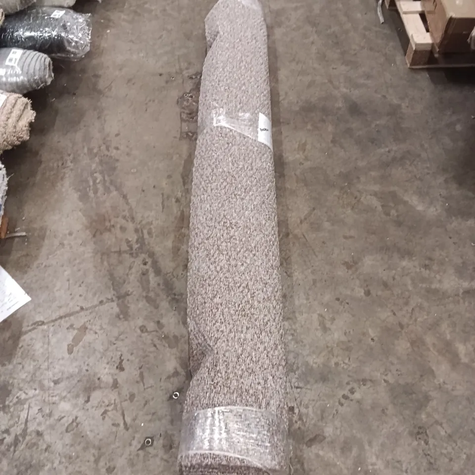 ROLL OF OASIS ALMOND APPROX SIZE: 1.9M X 5M