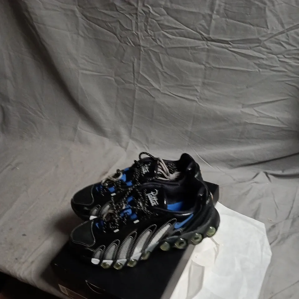 NIKE AIR MAX DN8 SP SNEAKERS - BLACK/BLUE, WITH BOX UK 8