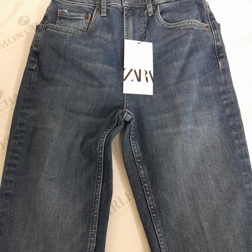ZARA SLIMFIT BOOTCUT LEG HIGH RISE DENIM JEANS - SIZE 34
