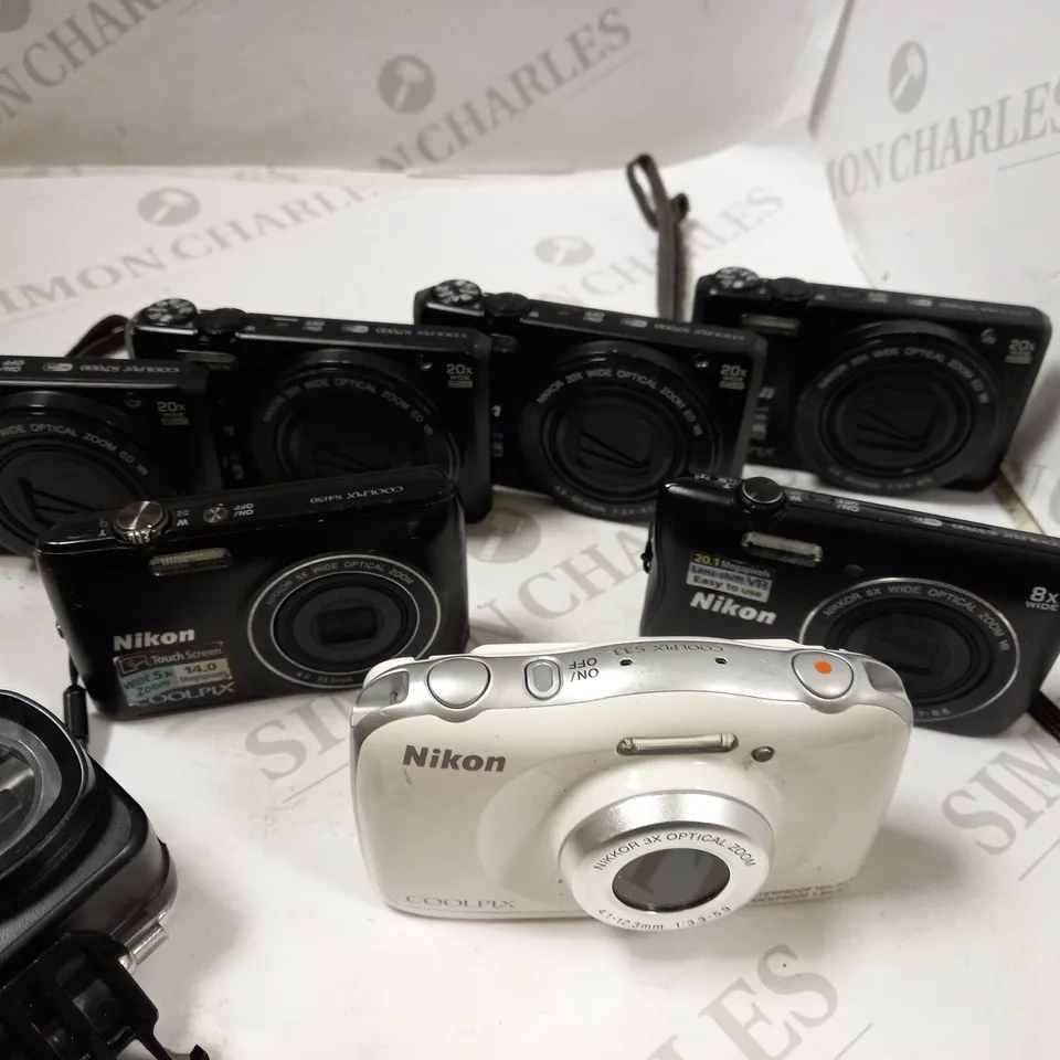 NIKON DIGITAL CAMERA BUNDLE 7 ITEMS 