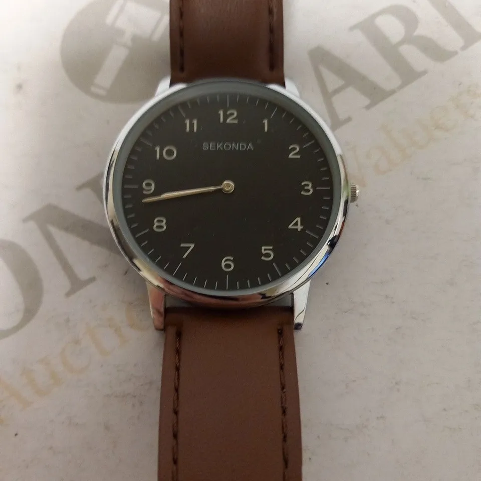 SEKONDA WRIST WATCH
