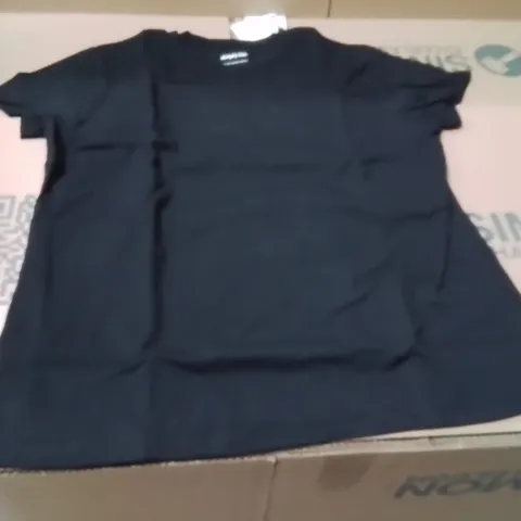 BOXED BRAND NEW APPROXIMATELY 25 SIMPLY BE ACTIVE T-SHIRT BLACK SIZE 20 