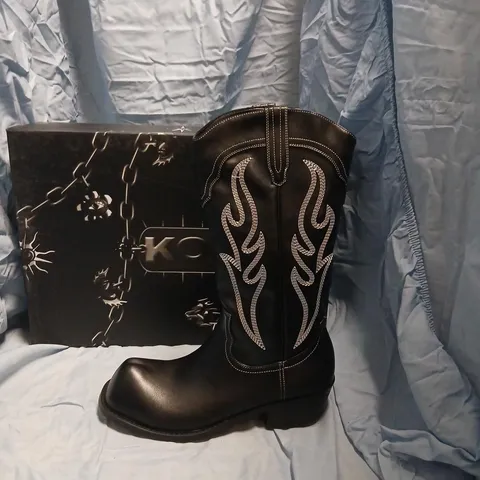 KOI CRYPTEK MEN'S SNUB NOSE TALL COWBOY BOOTS – BLACK, UK 8