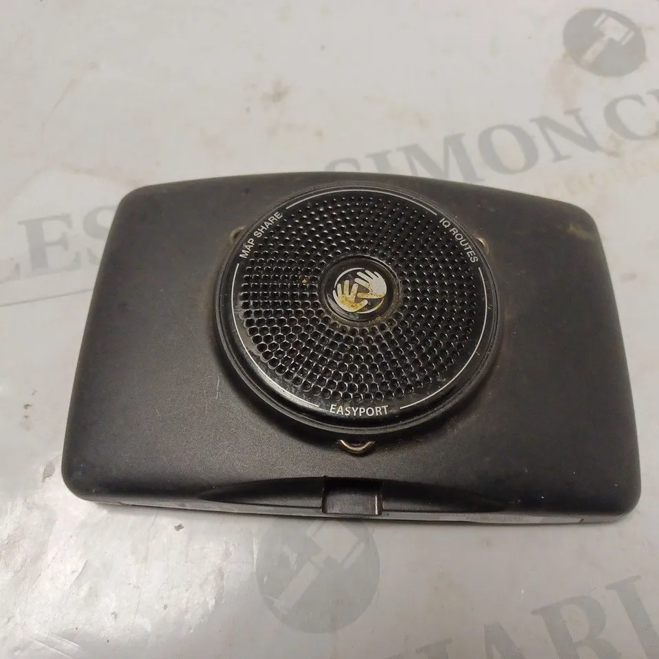 TOMTOM GPS SYSTEM