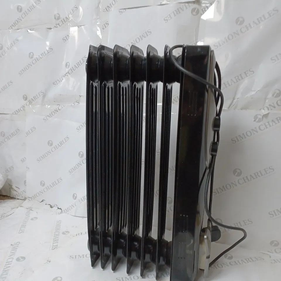 RUSSELL HOBBS OIL FILLED RADIATOR RRP £49.99